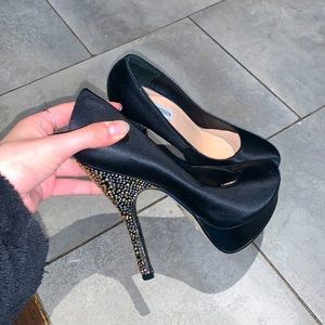 Steve Madden rhinestone heels 🖤✨